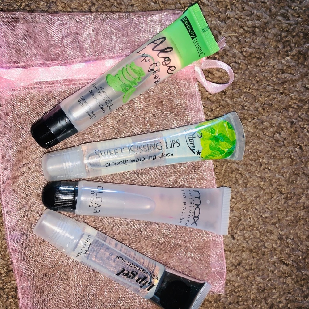 Lip gloss<3